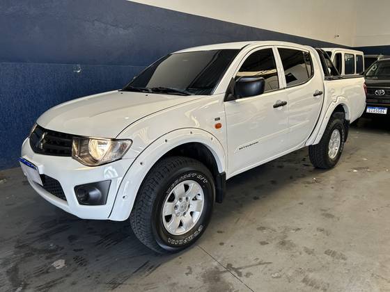 MITSUBISHI L200 TRITON 3.2 GL 4X4 CD 16V TURBO INTERCOLER DIESEL 4P MANUAL
